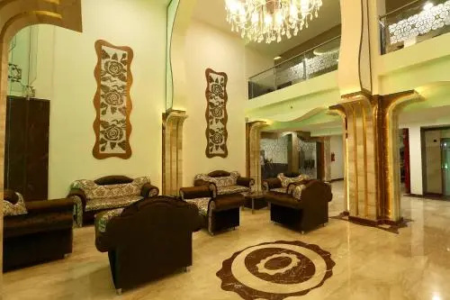 Lobby & Reception