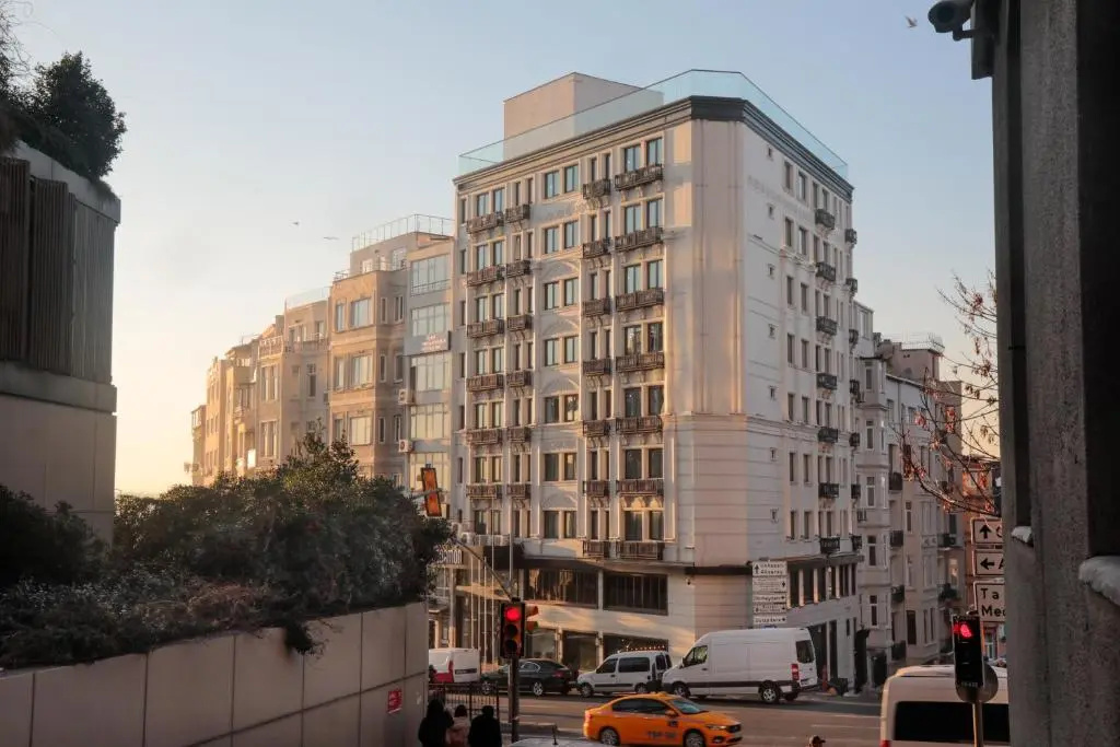 The Central House Istanbul Galata Hostel