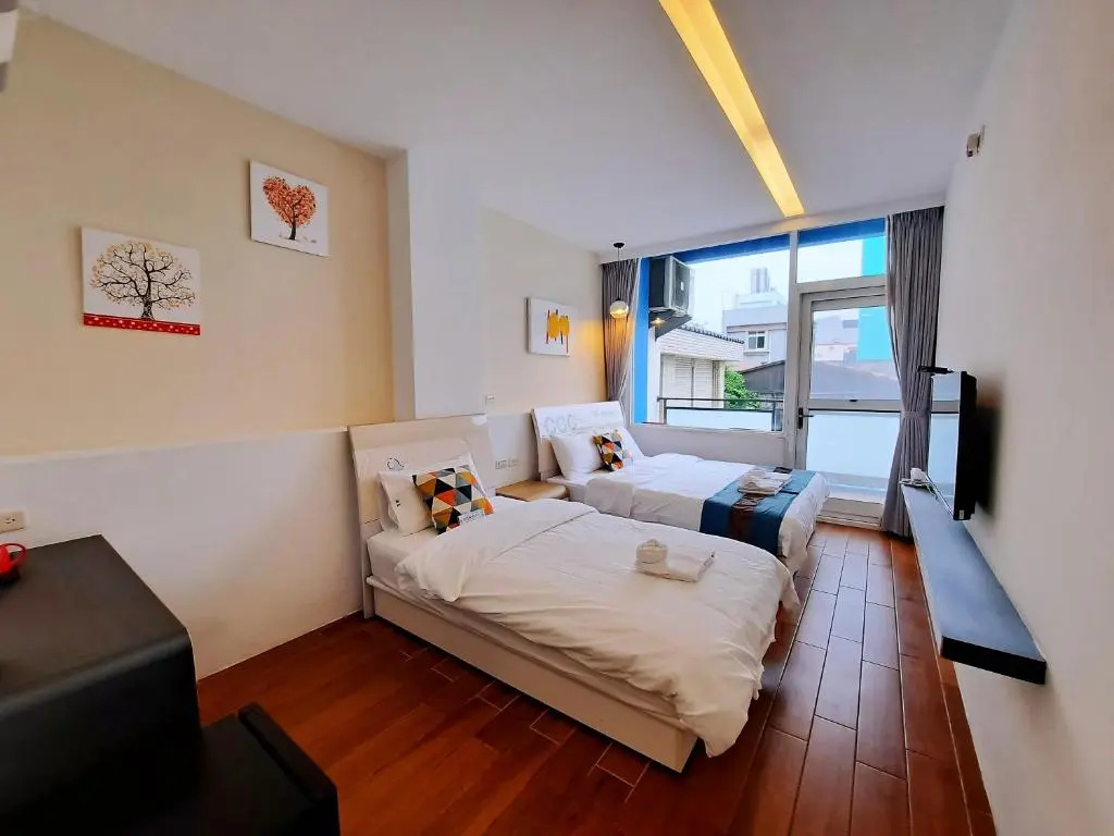 Standard Triple room