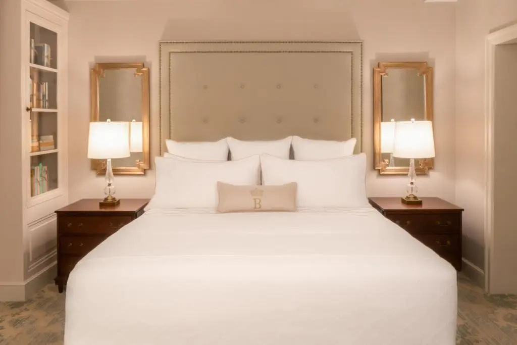 Premier room