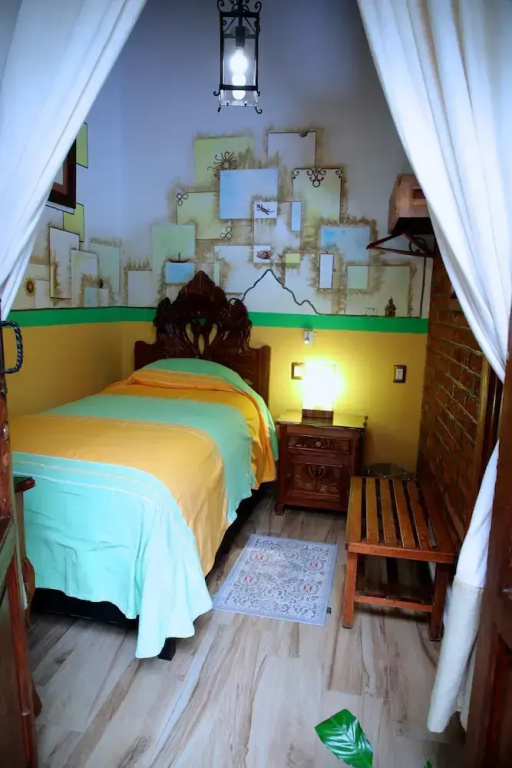 Economy room