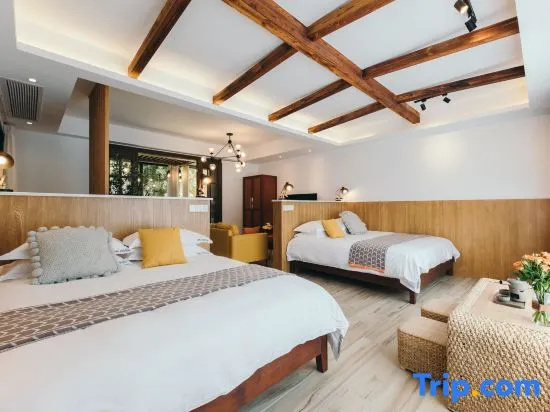 Standard Double room with mountain view (twin beds)