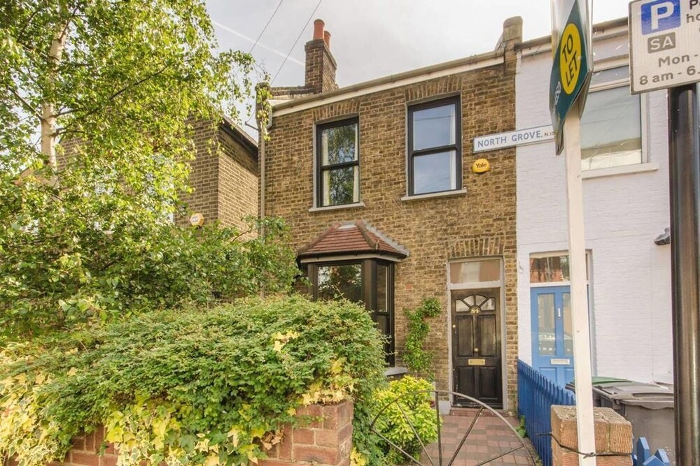 Beautiful, Modern 3 Bed With Garden In West Green