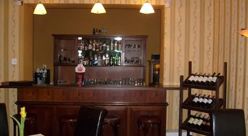 Domek żółty - Général