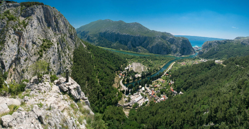 Hotel Villa Dvor picture