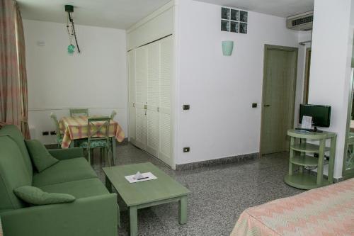 Image 13