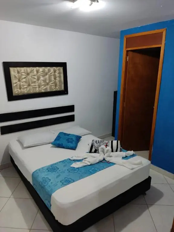 Deluxe Double room (full double bed)