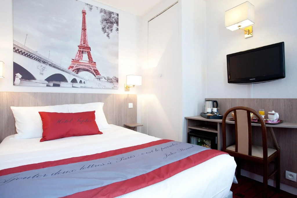 Отель Hôtel Saphir Grenelle в Париже