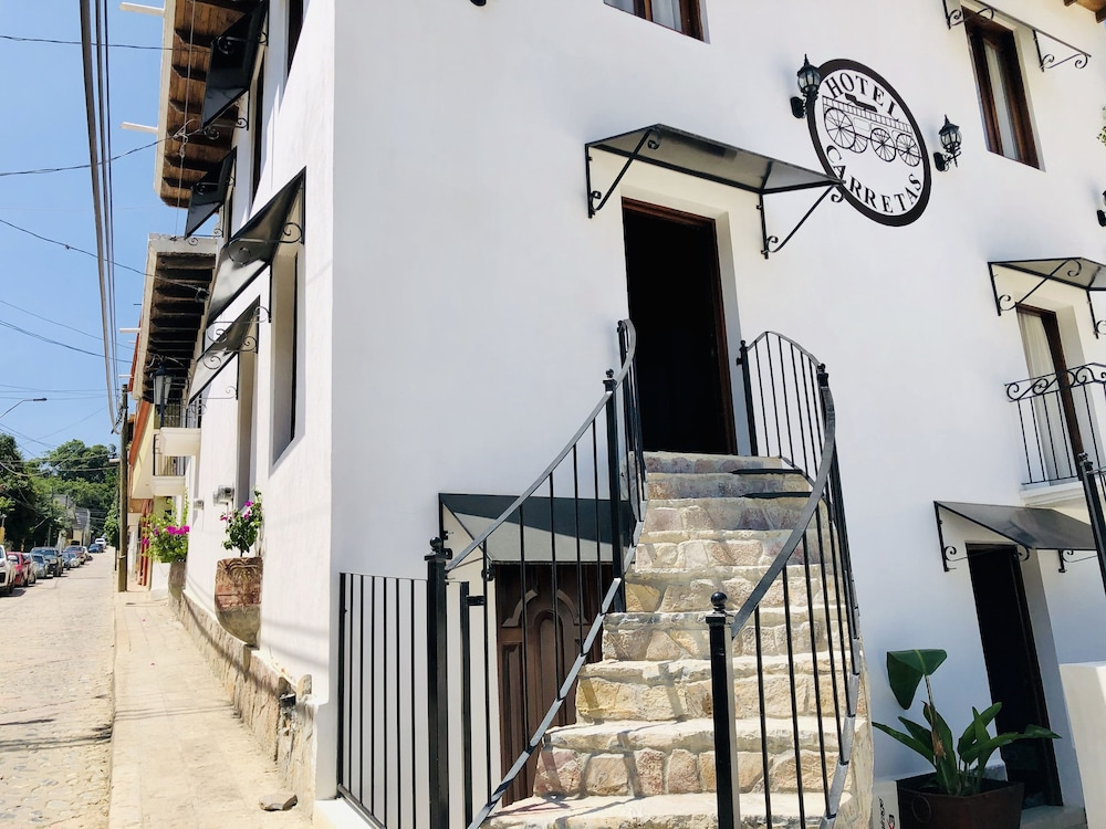 Hotel Carretas by Rotamundos