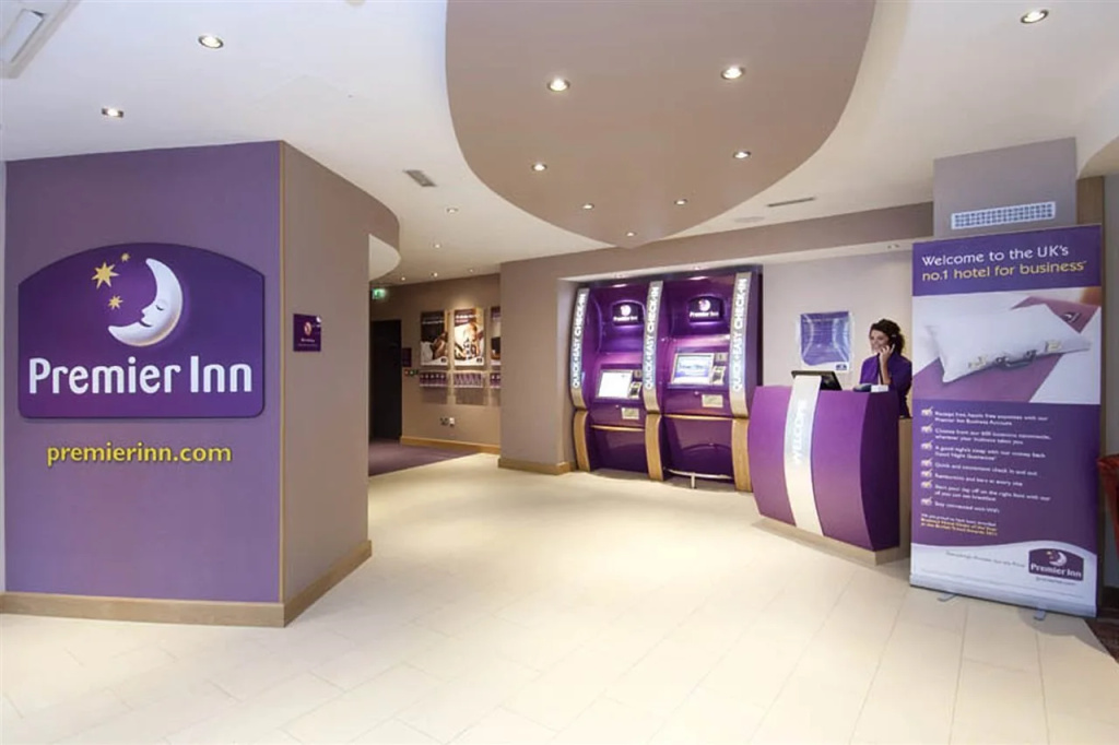 Lobby & Reception
