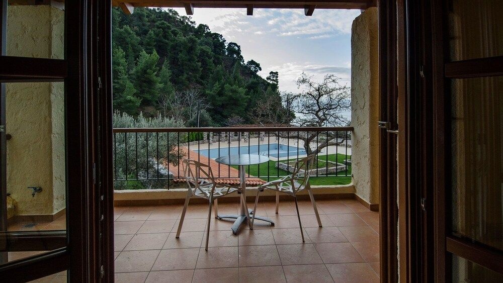 Balcony & Terrace