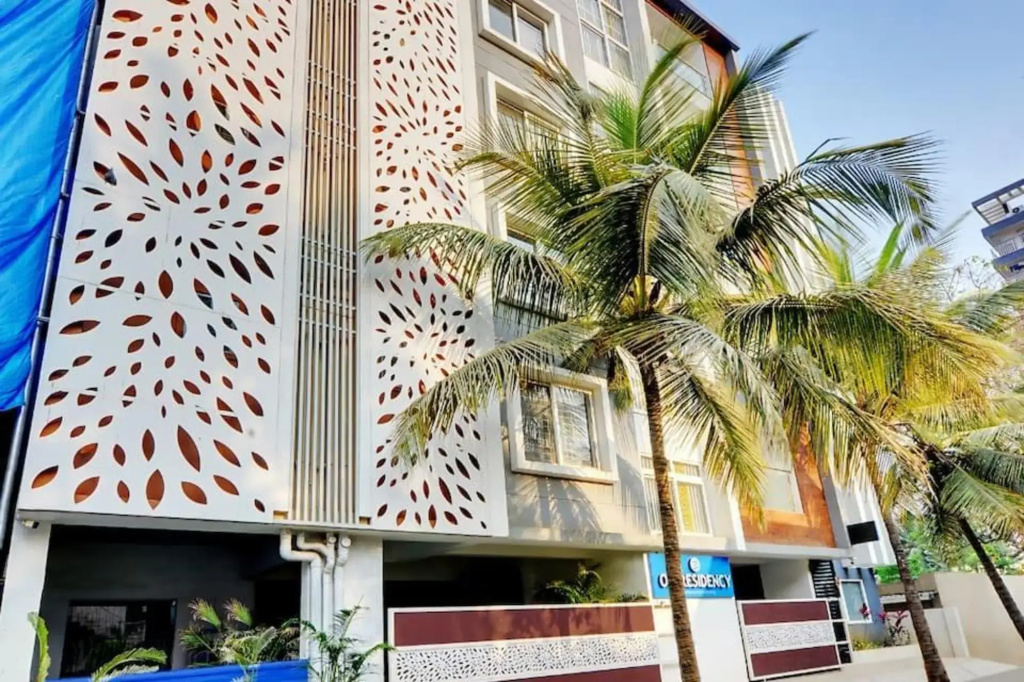 FabHotel Om Residency