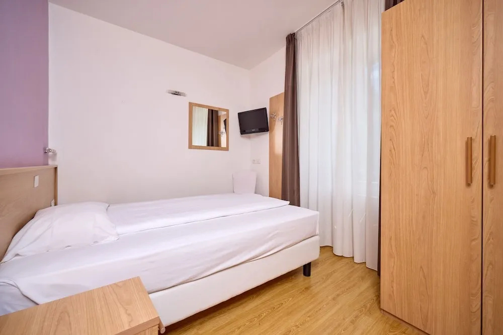 Classic Single room with balcony