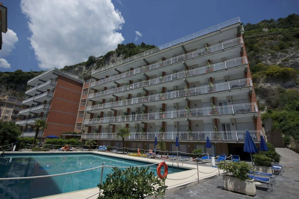 Aparthotel Santa Tecla