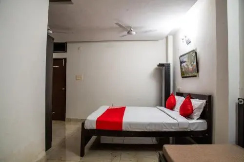 OYO 16598 Hotel Geetanjali