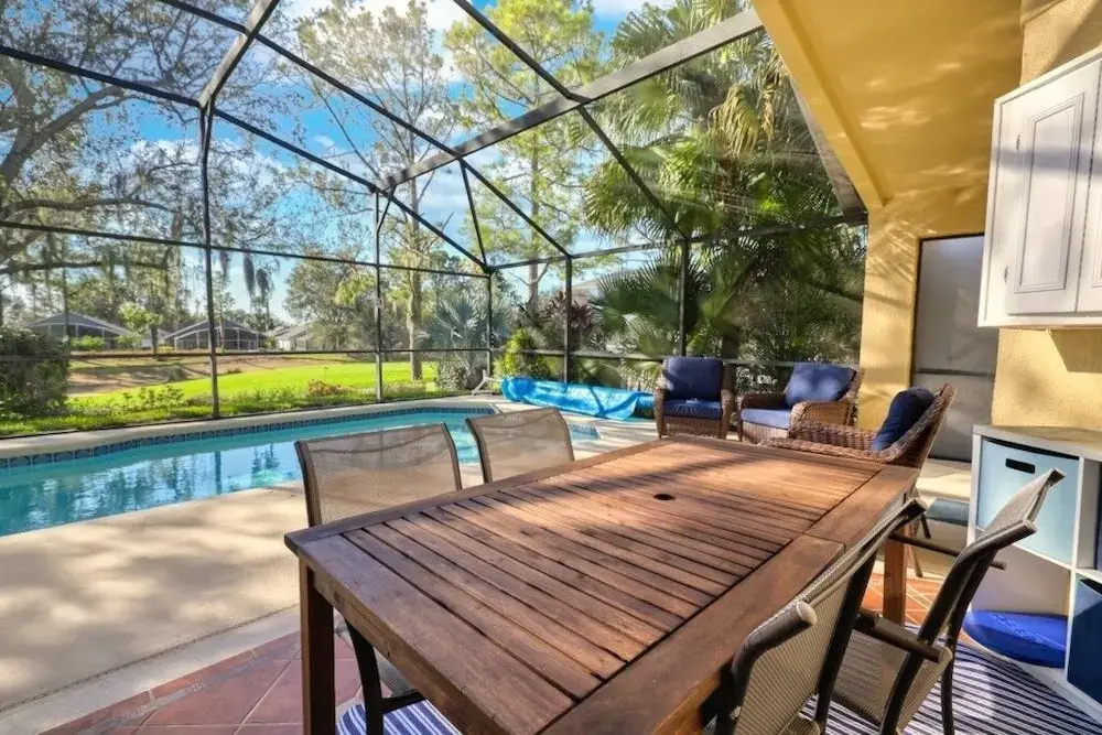 Robert's Classy Southern Dunes Holiday Home 4 Bedroom Villa by Redawning