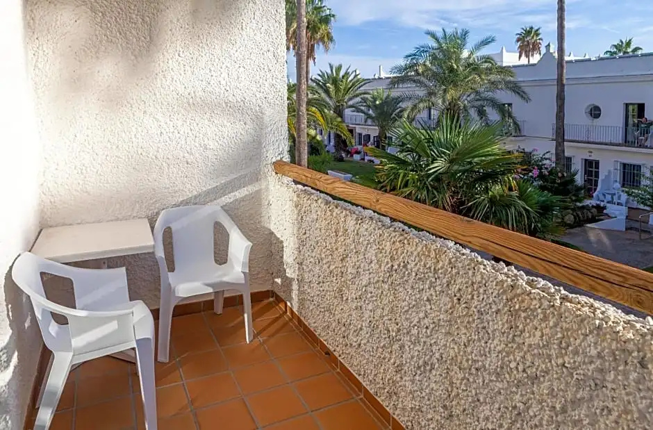 Playa De La Luz Hotel - Chambres