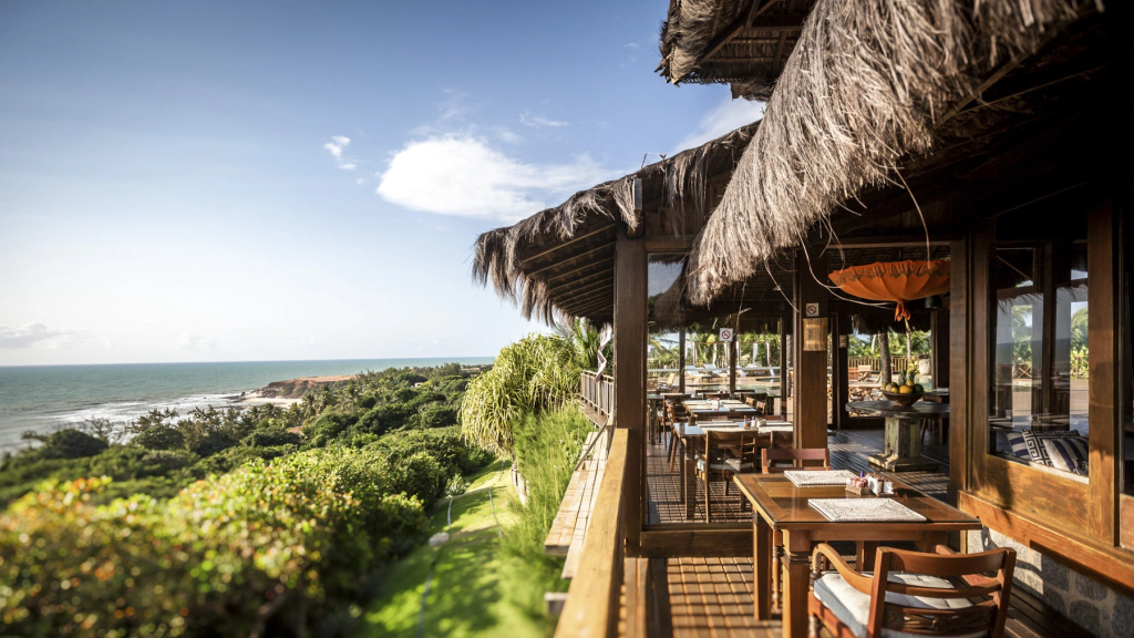 Beach & Waterfront