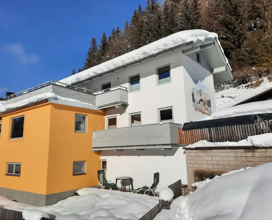 Lovely Holiday Home in Hüttau near Salzburg Airport