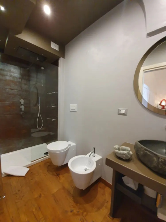 Deluxe Double room with balcony (full double bed)
