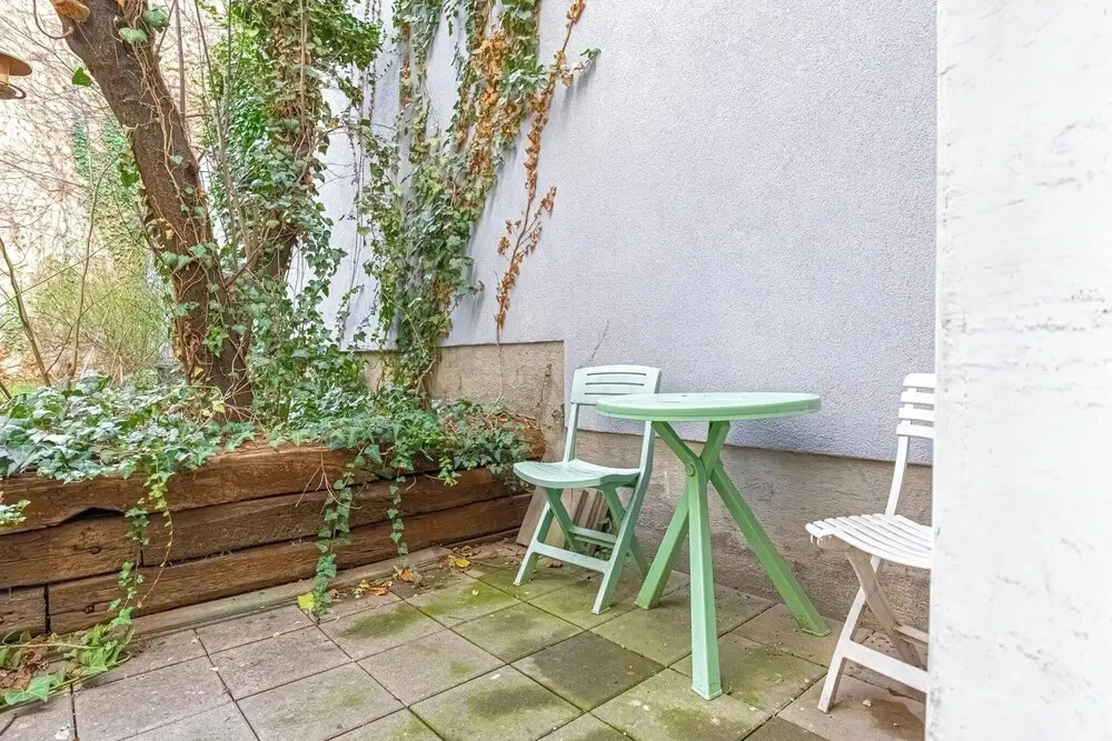 Affordable Stay Near Wiener Stadthalle