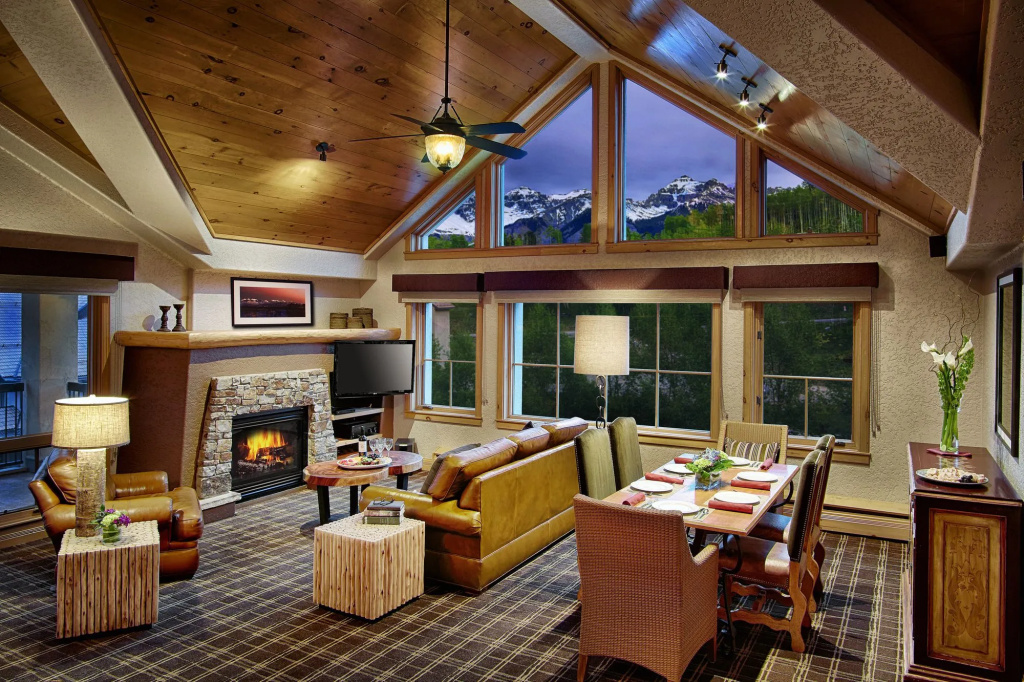 Fairmont Heritage Place, Franz Klammer Lodge - Général