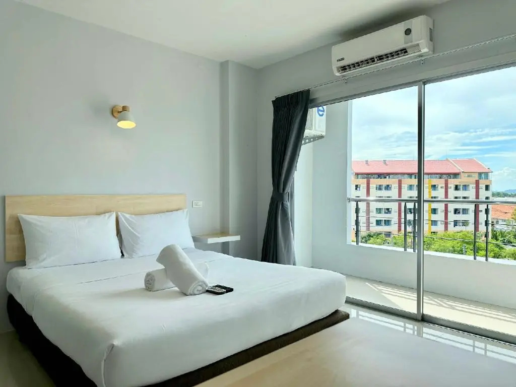 Standard Double room (full double bed)