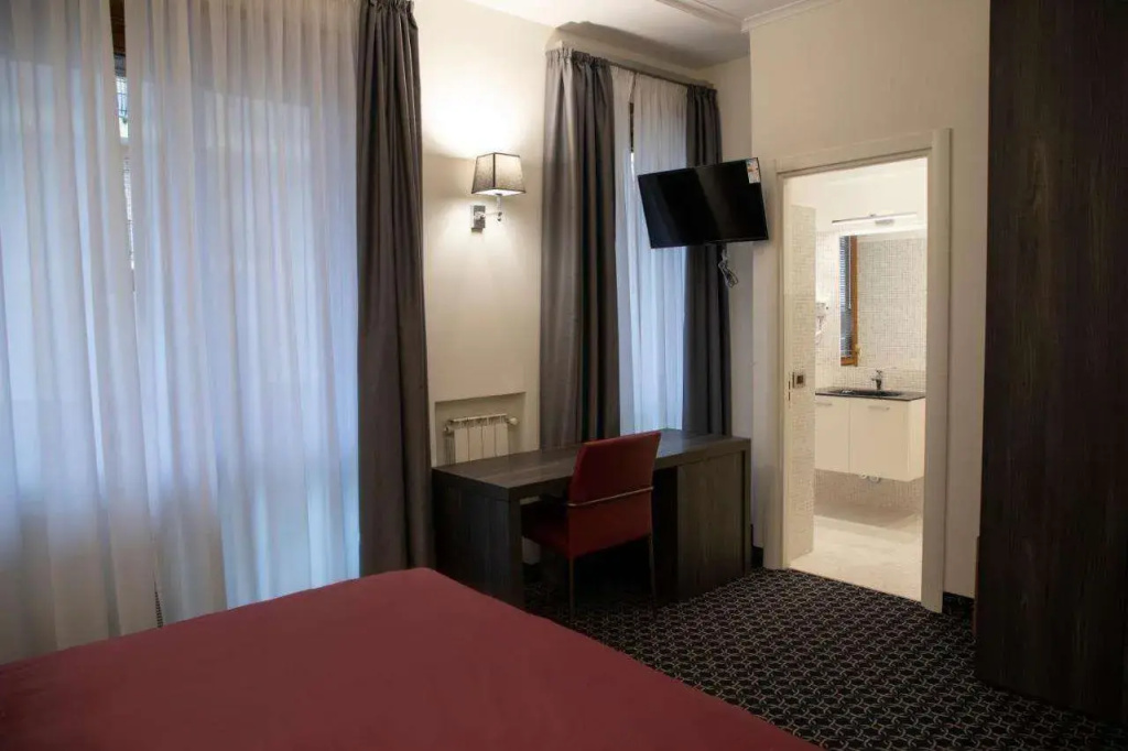 Hotel photo 2
