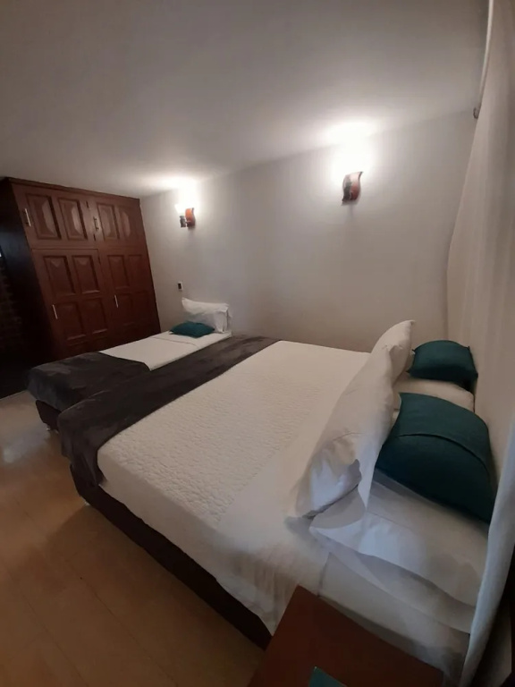 Hotel Chandelier Collection - Chambres