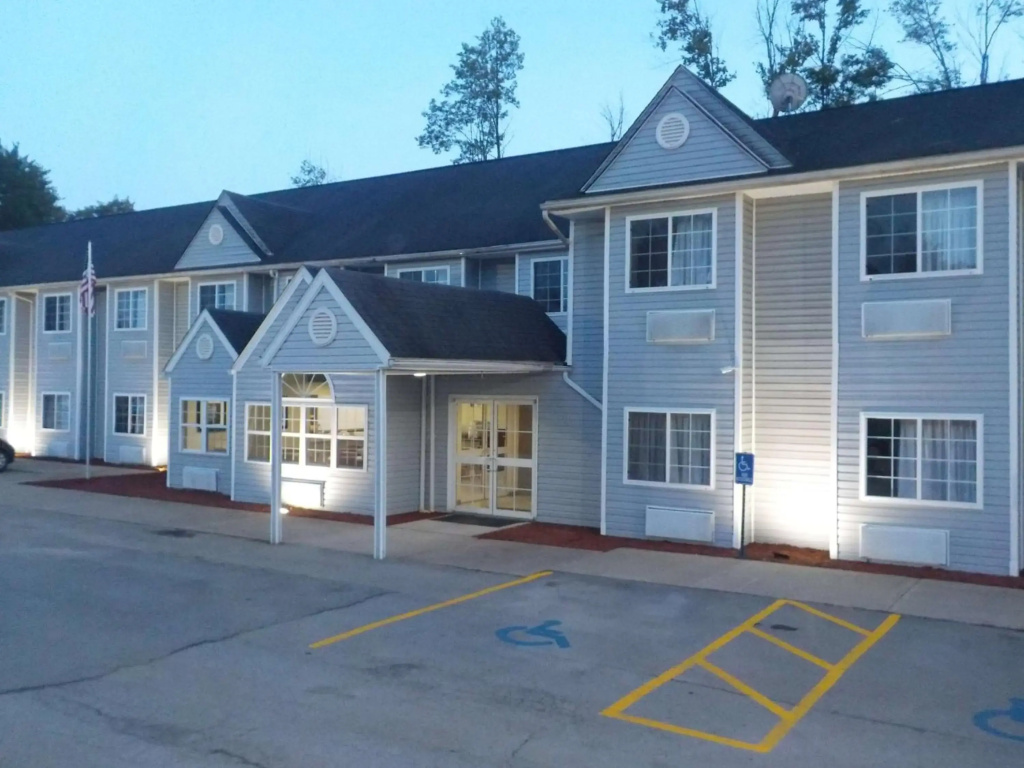 MJ Inn and Suites