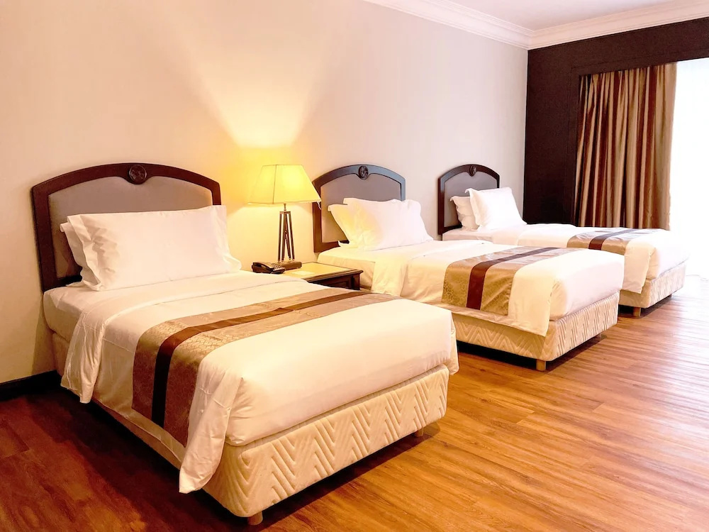 Grand DarulMakmur Hotel Kuantan — 4