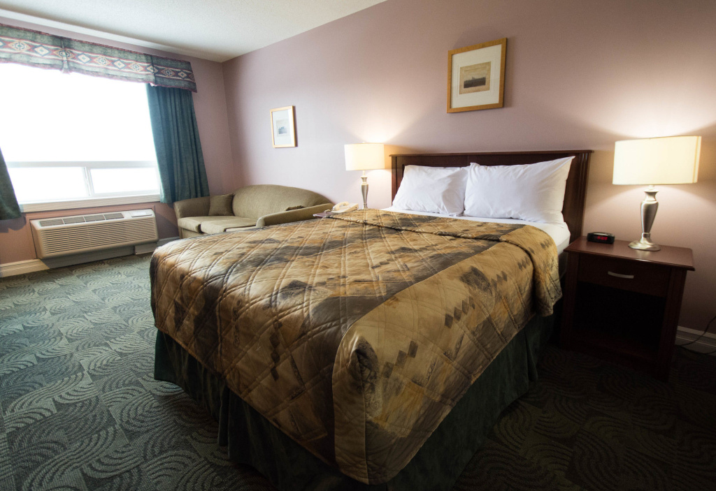 Nova Inn Acheson — 2
