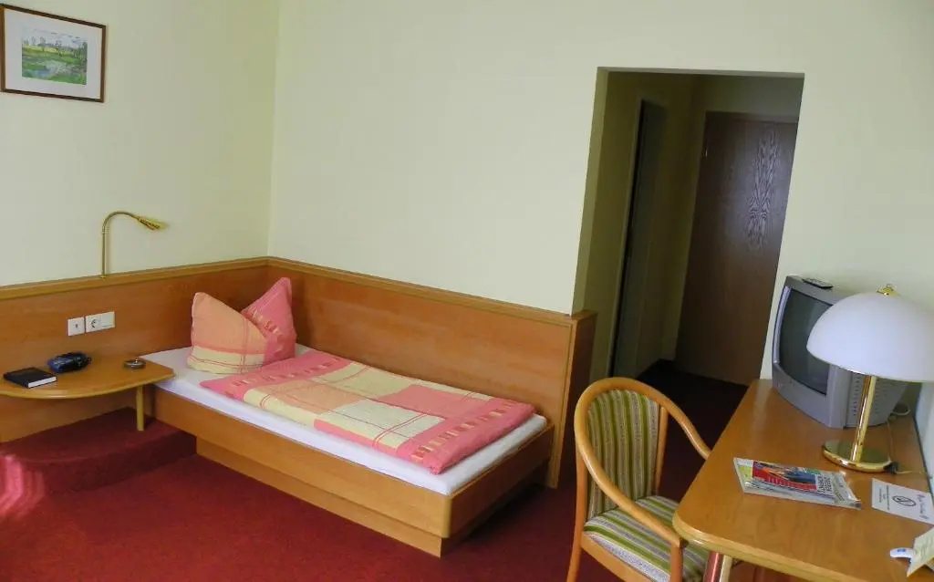 Hotel Zwei Linden - Chambres