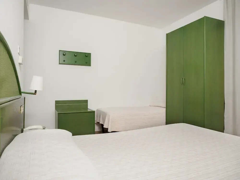 Standard Triple room with mountain view