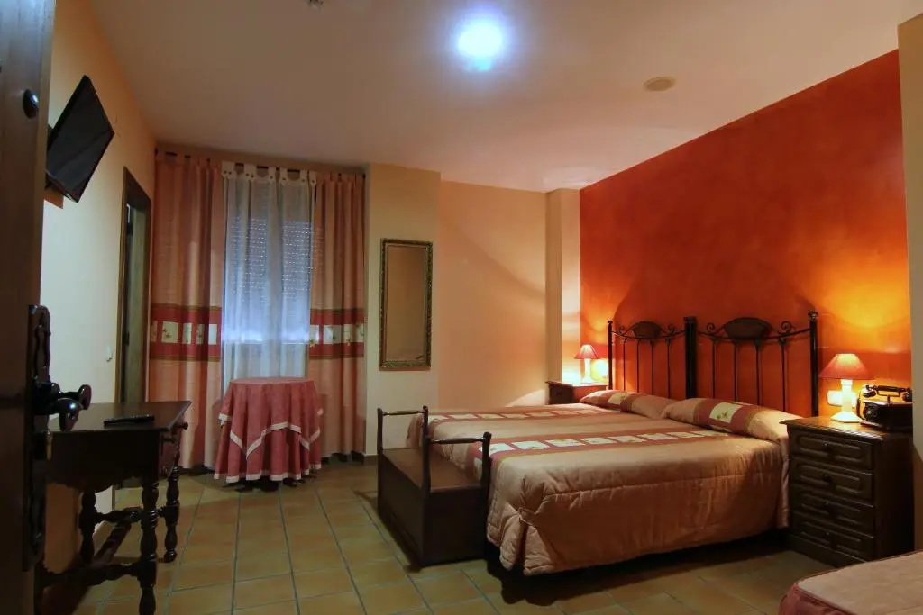 Standard Double room (twin beds)
