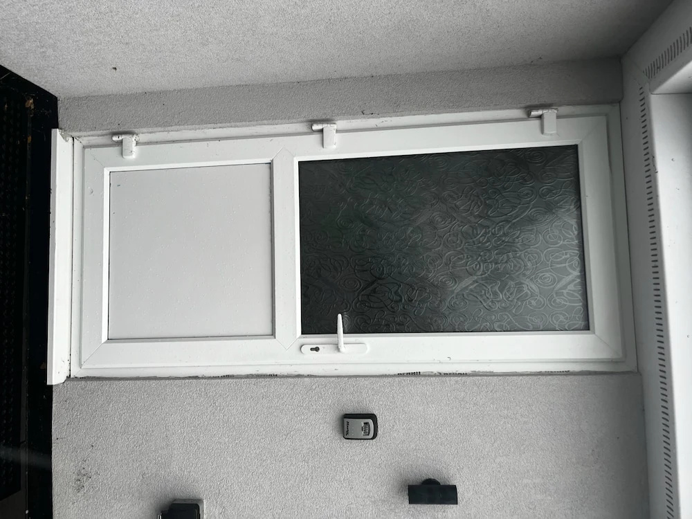 Separate One Bedroom Large Apartment in Slough