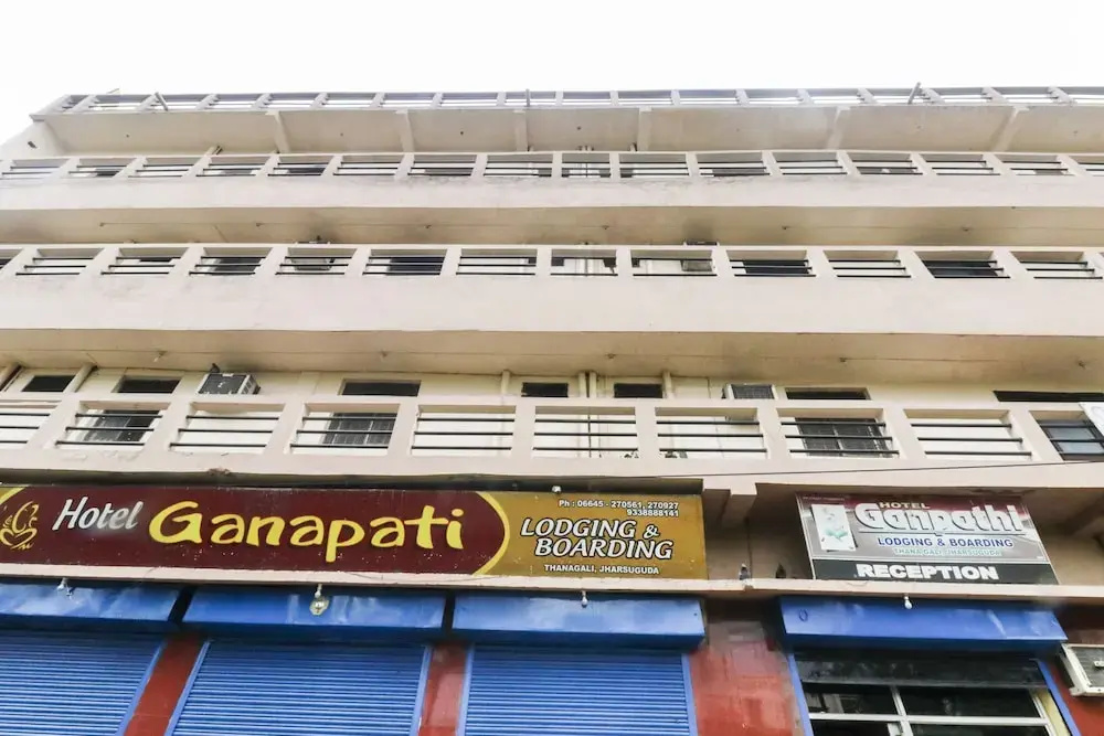 SPOT ON 49918 Hotel Ganapati