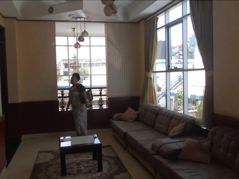 Crown Jakiba Hotel - Général