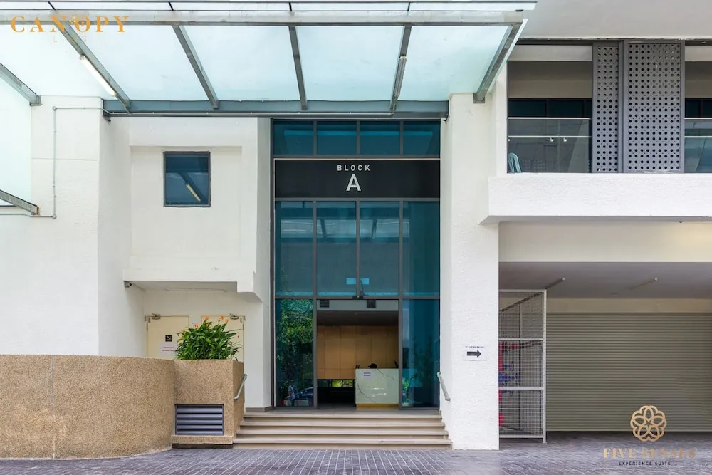 Отель The Colony & The Luxe, Kuala Lumpur by Canopy Lives в Куала-Лумпуре