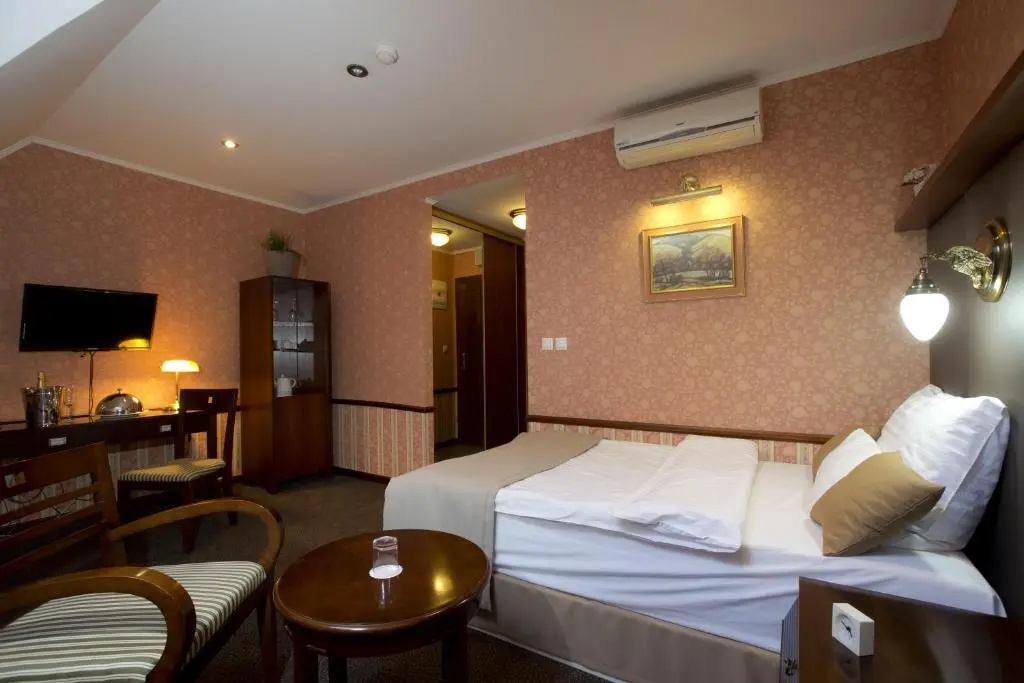 Hotel Golden Eagle - Chambres