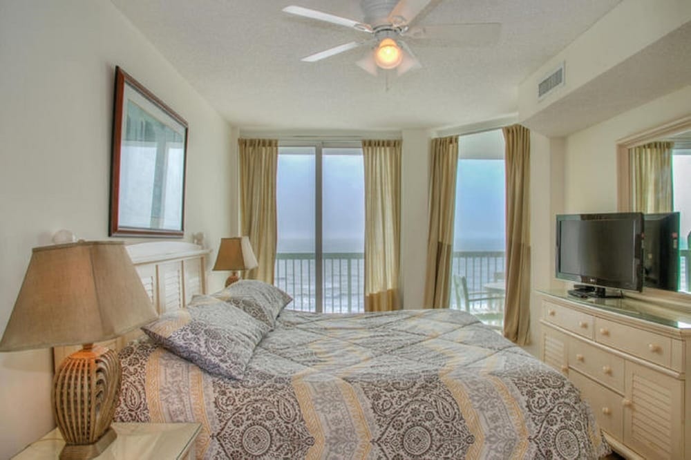 Paradise Pointe by Elliott Beach Rentals — 5