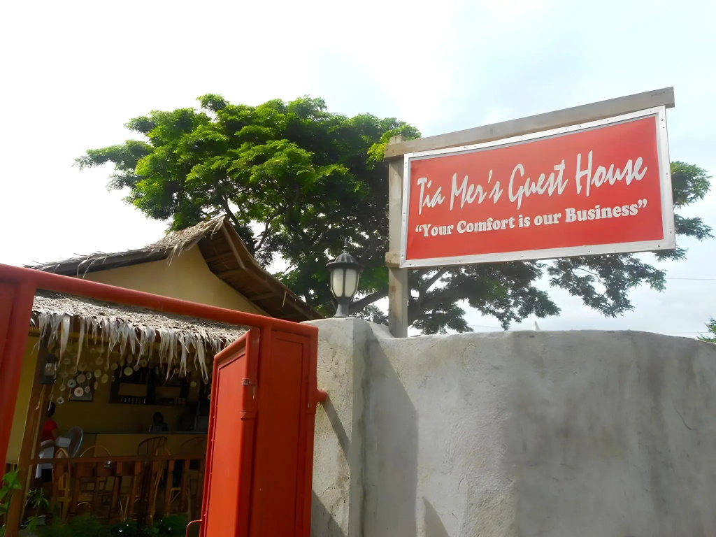 Tia Mer's Guest House