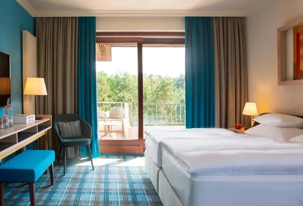 Standard Double room with park view (full double bed)