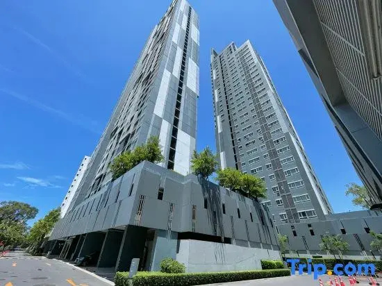 Pattaya Center Seaview Close to Mall Luxury Condo 45 sqm