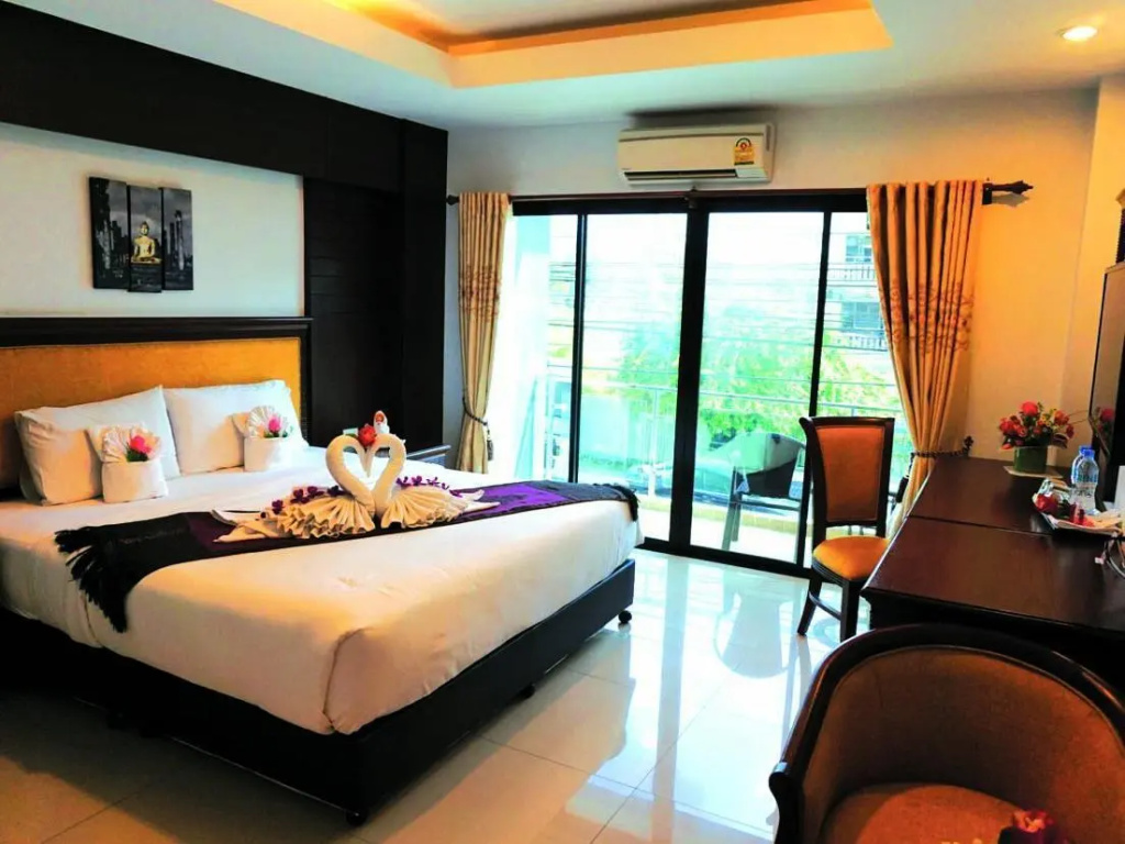 Standard Double room (full double bed)