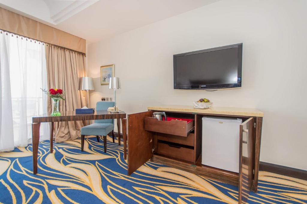 Mirfa Hotel