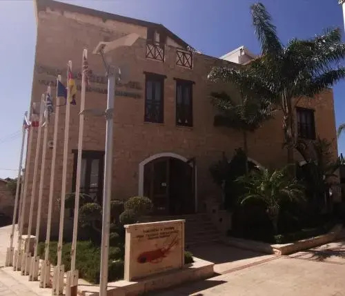 Y & P Latchi Hotel