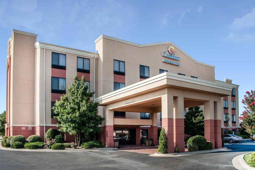 Comfort Inn & Suites