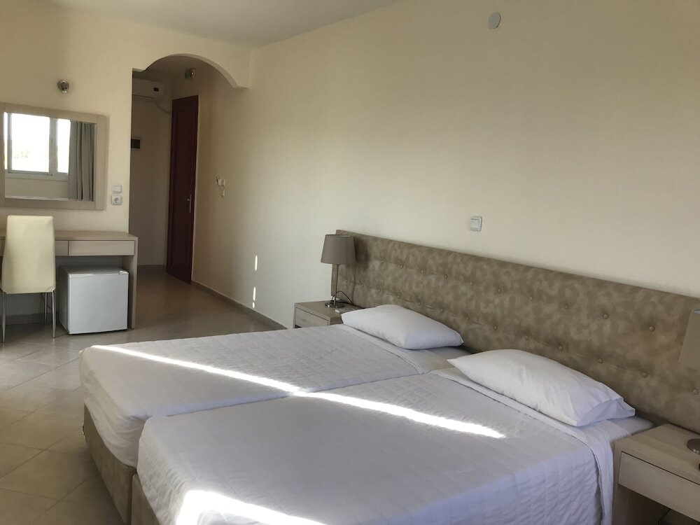 Ai - Helis Resort Hotel 2 *