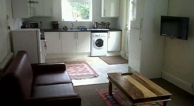 gallery_image_hidden_17